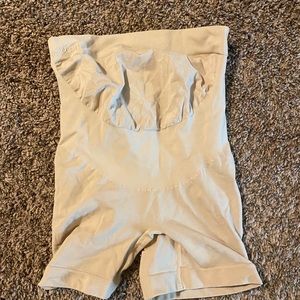 Maternity shape wear